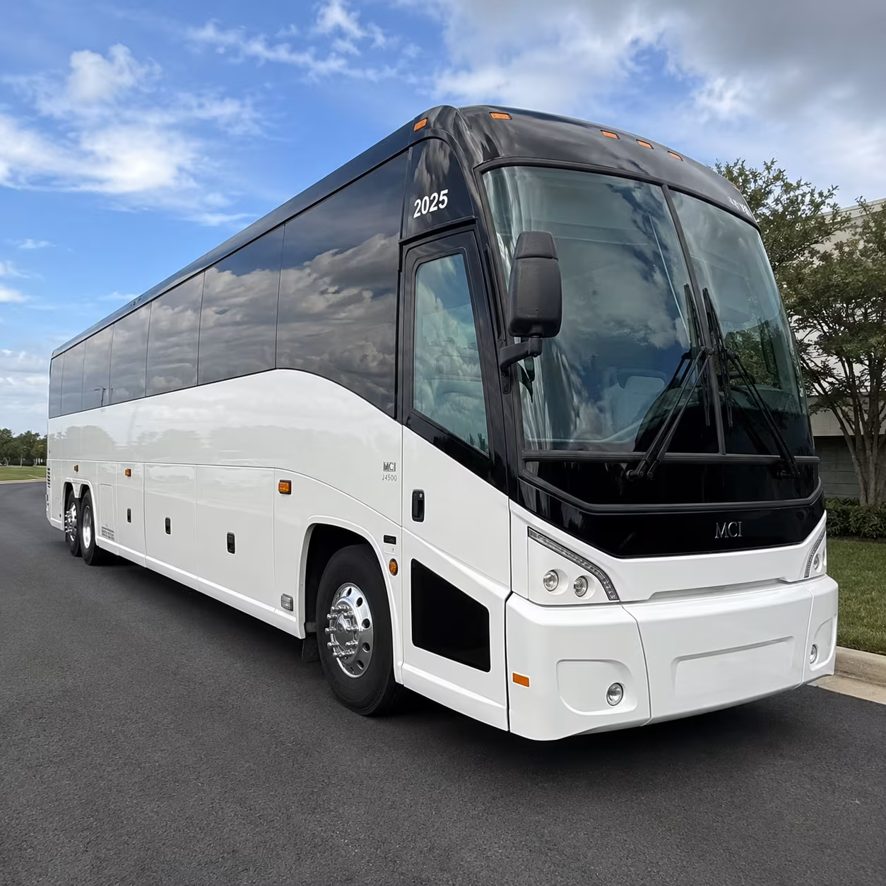 conference and event shuttle buses for stanford sand hill road and peninsula venues
