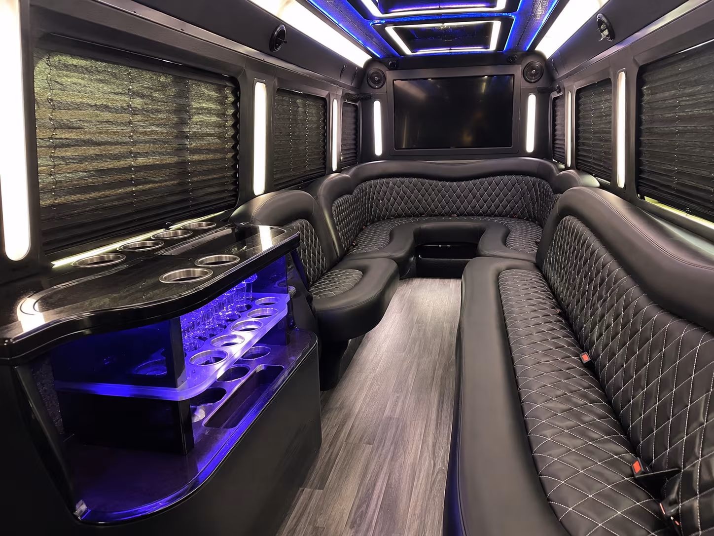 prom and graduation party bus rentals for palo alto students